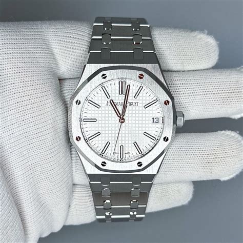 Audemars Piguet’s Royal Oak at 50 .